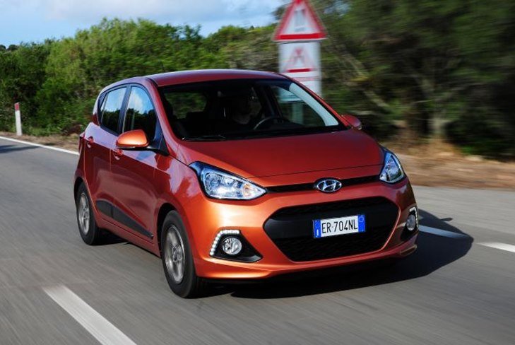 Hyundai i10: recenze, specifikace, fotografie