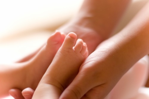 Masáž dětských nohou: péče o vaše dítě