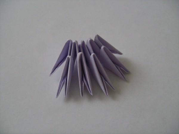 Jak si vyrobit origami labuť moduly - krok za krokem instrukce s fotografiemi a videem