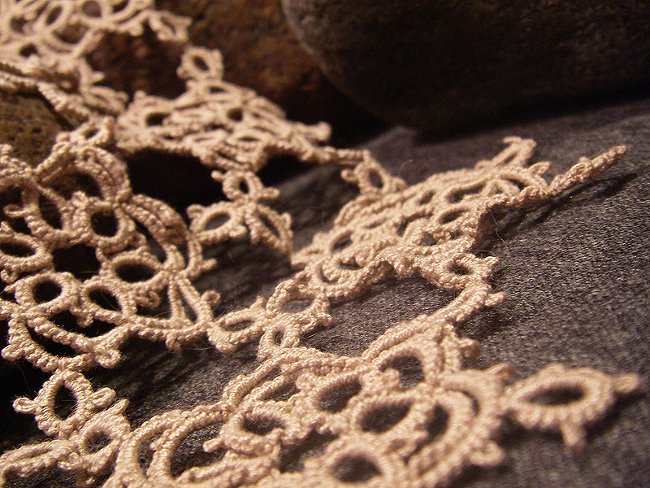 Čipka: tatting pro začátečníky