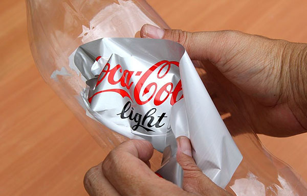 Nové řemesla z plastových lahví s vlastními rukama pro zahradu a sadu