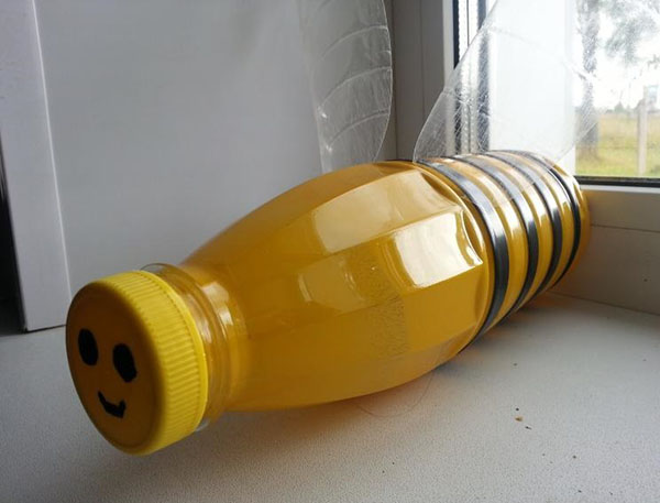 Nové řemesla z plastových lahví s vlastními rukama pro zahradu a sadu