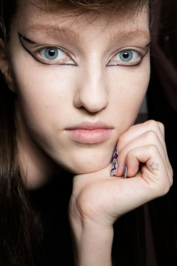 Grafický make-up - zimní trend 2016-2017