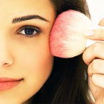 Jak správně nasadit blusher Jak správně nasadit blusher