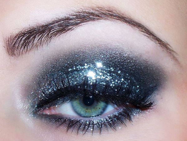 Nádherný make-up pro nový rok 2017 Cock pro modré, zelené a hnědé oči - krok za krokem lekce pro fotografie a video