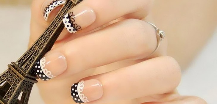 Sváteční manikúra: Top-4 Topical Designs do 8. března