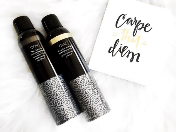 SPA detoxikace: letní duet Oribe pro krásné kudrlinky