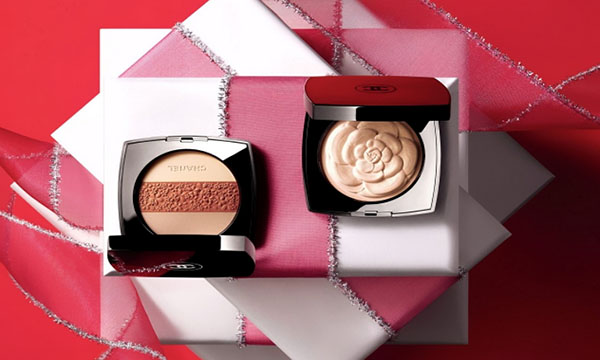 Velkolepé trio: novinky Chanel pro svítící make-up