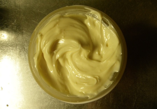 Ochranný krém pro sametovou kůži - domácí recept