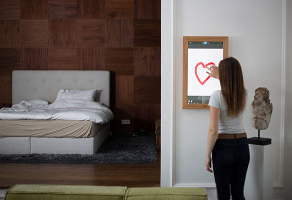 Domácí asistent: zrcadlový tablet Dirror