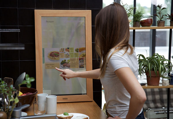 Domácí asistent: zrcadlový tablet Dirror