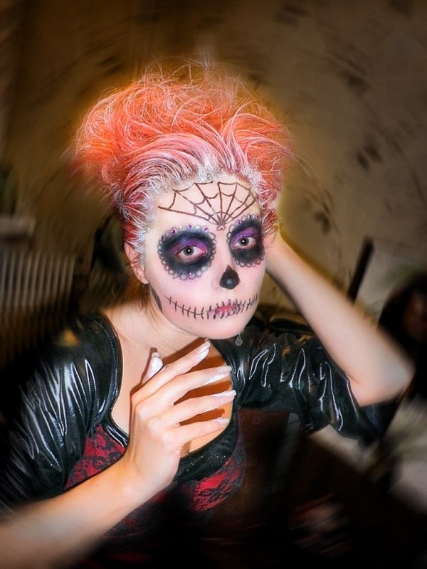 Halloween ve škole: jak oslavovat, nápady pro scénář, soutěže, video. Oblek pro Halloween pro školy s vlastními rukama, foto