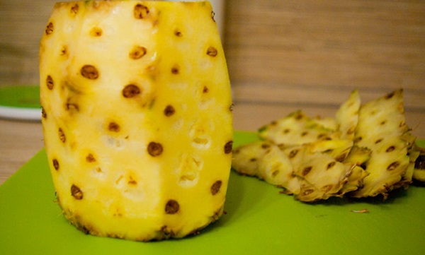 Jak řezat ananas správně a krásně