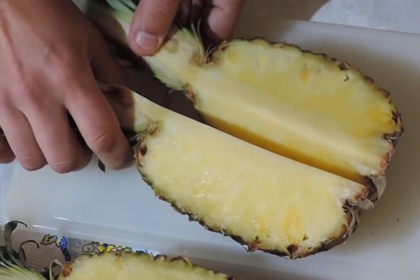 Jak řezat ananas správně a krásně