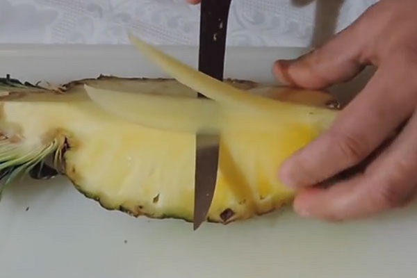 Jak řezat ananas správně a krásně