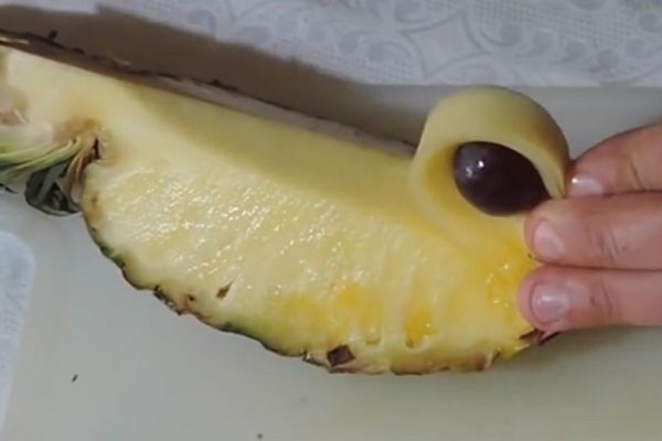 Jak řezat ananas správně a krásně