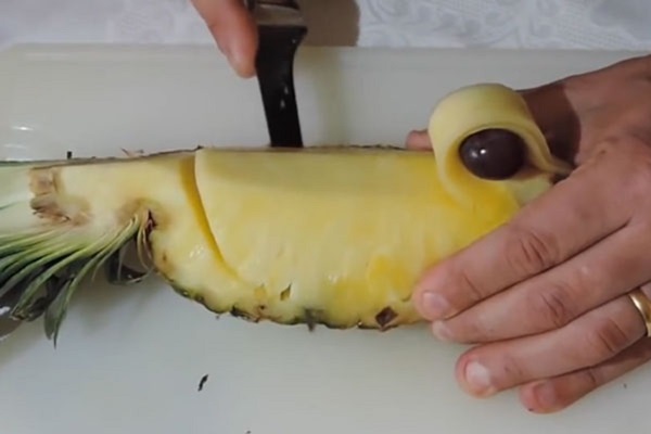Jak řezat ananas správně a krásně