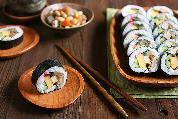 Jak držet palice pro sushi