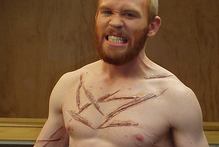 Jak dělat jizvy na Halloween doma, foto