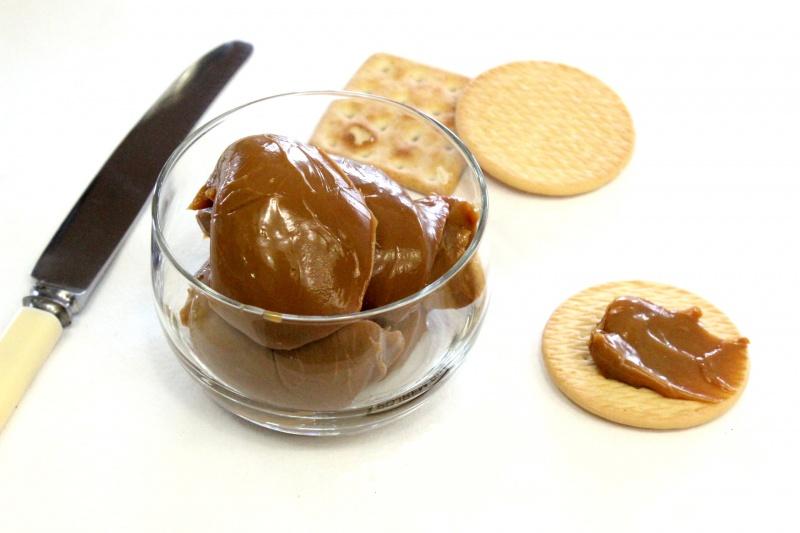 Jak vařit kondenzované mléko v plechovce?