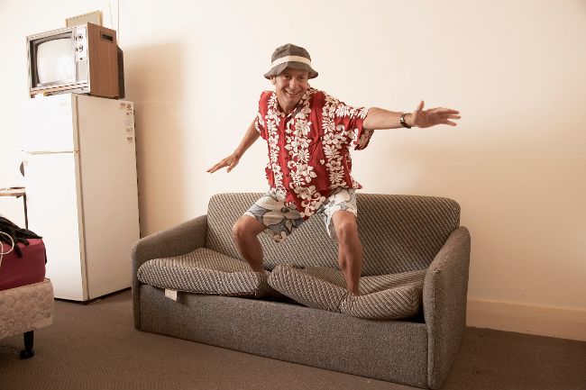 CouchSurfing: cestujeme po pohovkách