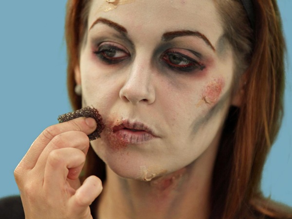 Scary makeup pro Halloween s vlastními rukama pro dívky a holky