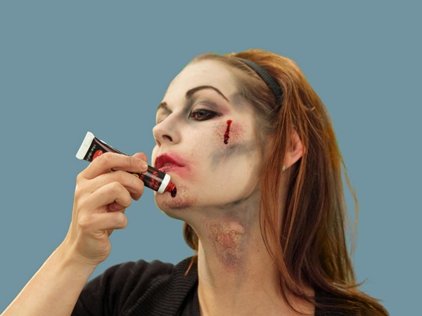 Scary makeup pro Halloween s vlastními rukama pro dívky a holky