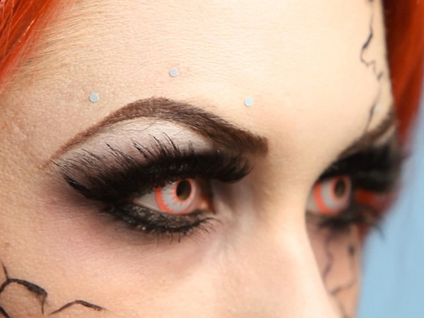 Scary makeup pro Halloween s vlastními rukama pro dívky a holky