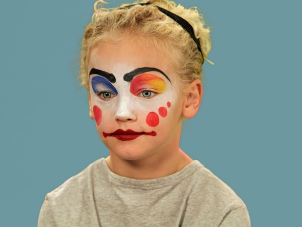 Scary makeup pro Halloween s vlastními rukama pro dívky a holky
