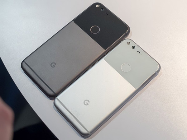 Nic nadbytečné: nové smartphony Google Pixel