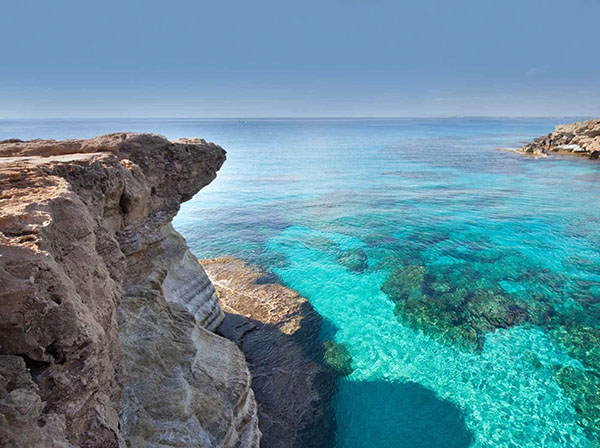 Počasí pro Nový rok 2017 je přesná prognóza meteorologických forecasterů pro Spojené arabské emiráty, Itálie, Bali, Kypr, Tunisko, Praha