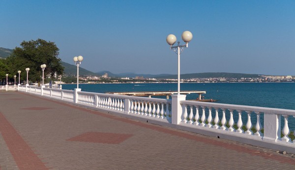 Jaké bude počasí v Gelendžiku v září 2016? Předpověď hydrometeorologického centra na počasí a teplotu vody v Gelendžiku v září a přehledy turistů