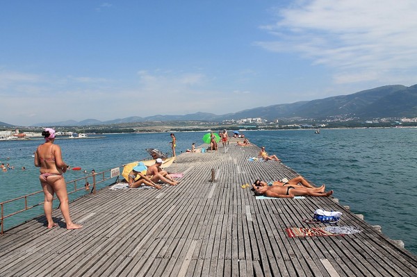 Jaké bude počasí v Gelendžiku v září 2016? Předpověď hydrometeorologického centra na počasí a teplotu vody v Gelendžiku v září a přehledy turistů