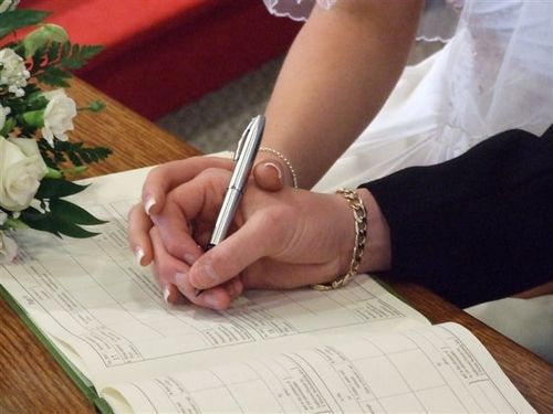 Registrace manželství v matričním úřadě