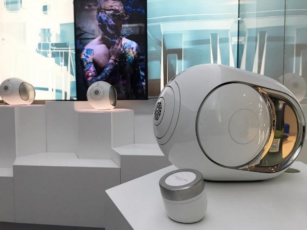 Revoluce zvuku: bezdrátový reproduktor Devialet Gold Phantom