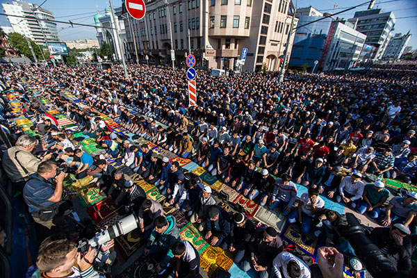 Gratulujeme muslimům k Urazovi Bayram-2017