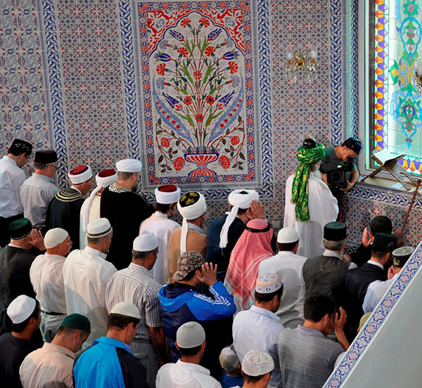 Gratulujeme muslimům k Urazovi Bayram-2017