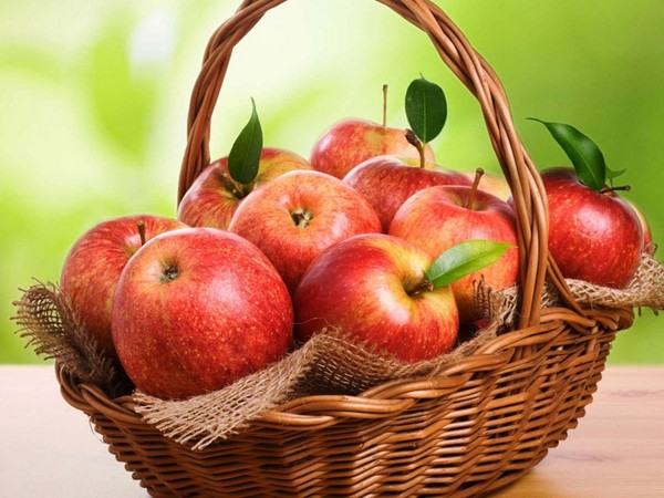 Apple Saviour, gratulace k SMS, krátké, vtipné. Blahopřejeme svému Spasiteli ve verši a próze