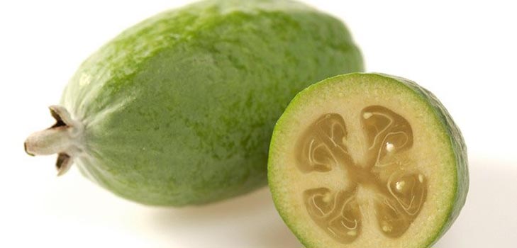 Feijoa s medem, recept s fotkou