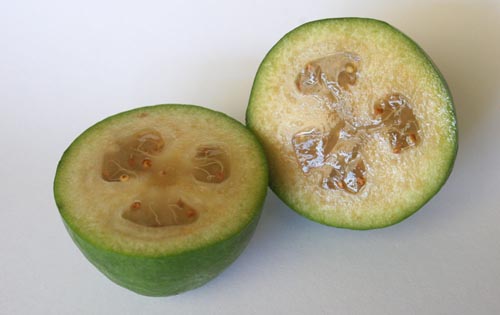Feijoa s medem, recept s fotkou