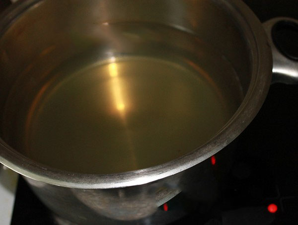 Křupavé okurky na zimu - nakládané, bez octu, bez sterilizace. Nejlepší jednoduché recepty s fotografiemi křupavých okurky v plechovkách s vodkou