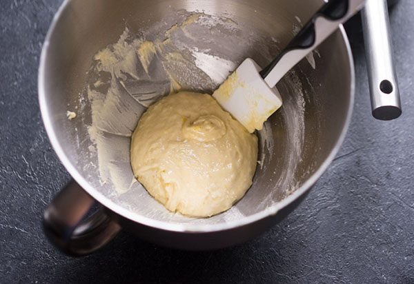 Vynikající francouzský recept: měkké ořechy cookies Madeleine
