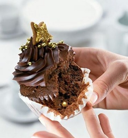 Jak udělat krém pro capkake: pudink, sýr a smetanu z kondenzovaného mléka, recept s fotografií