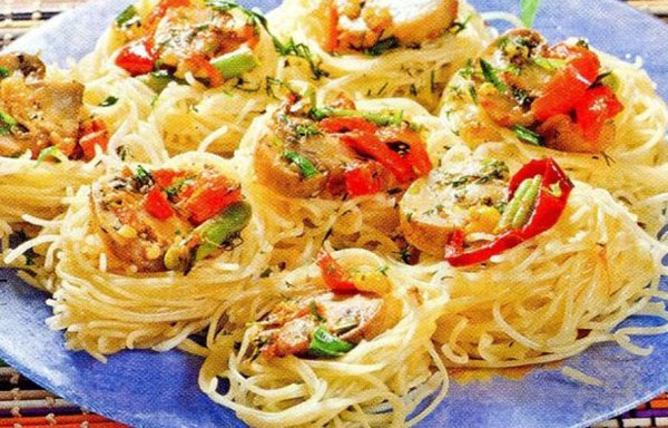 Recept na chutné hnízda z MACFFA s mletým masem a rajčaty