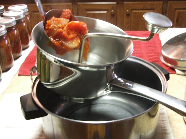 Ketchup vlastních rukou z rajčat: krok za krokem recepty na sklizeň na zimu