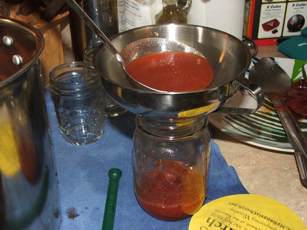 Ketchup vlastních rukou z rajčat: krok za krokem recepty na sklizeň na zimu