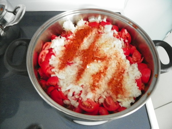 Ketchup vlastních rukou z rajčat: krok za krokem recepty na sklizeň na zimu