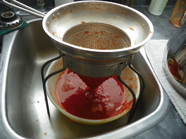 Ketchup vlastních rukou z rajčat: krok za krokem recepty na sklizeň na zimu