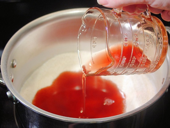 Aromatický kompot z třešně pro zimní recept