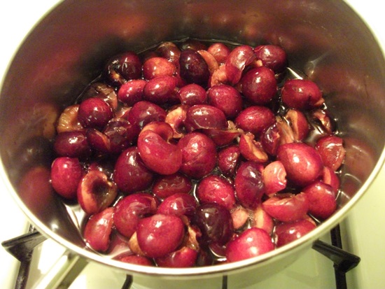Aromatický kompot z třešně pro zimní recept